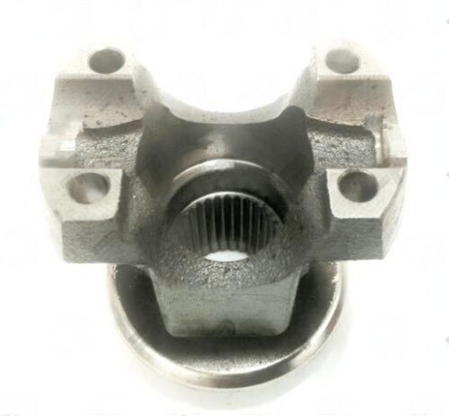 3104-321CV driveshaft part image - 3104-321CV – End Yoke – 1.401" Splines Dia – 32 Spline 3104-321CV end yoke